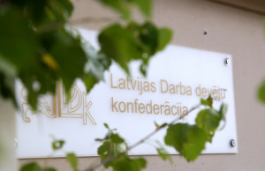 Uzraksts: ''Latvijas darba devēju konfederācija''